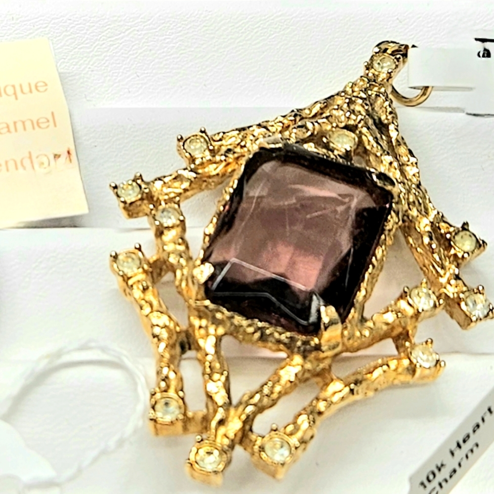 Vintage Costume Pendant